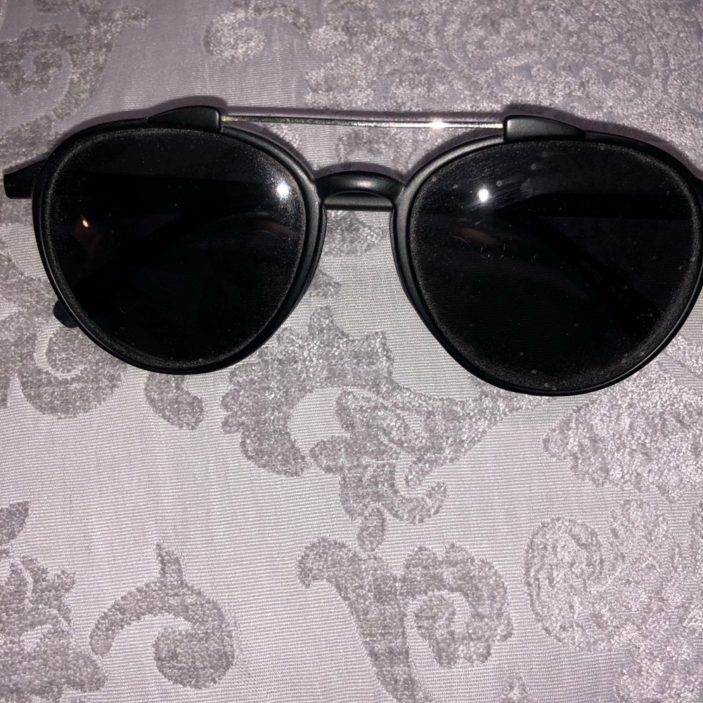 Classic Black Aviators